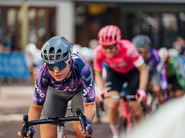 How to Develop a Winning Sprint on a Road Bike