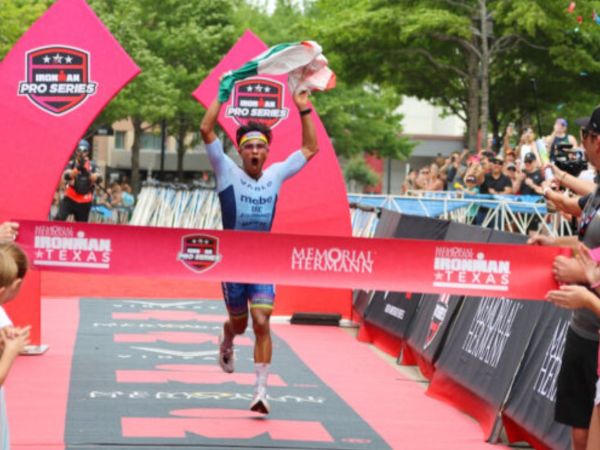 ¡Tomás Rodríguez conquista el IRONMAN Texas!