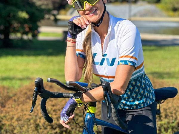 Rowerowa odskocznia: Dlaczego warto włączyć jazdę na rowerze w program treningowy biegacza?