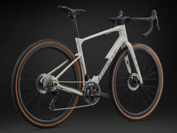 カーボングラベルバイク「REVOLT ADVANCED」の2026モデル登場