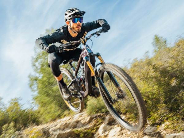 Axel Vernhet nous présente dans cette interview son programme, ses objectifs et son matos.