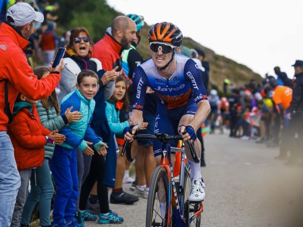 絕對戰力!CADEX輪組於環西班牙5奪單站冠軍!