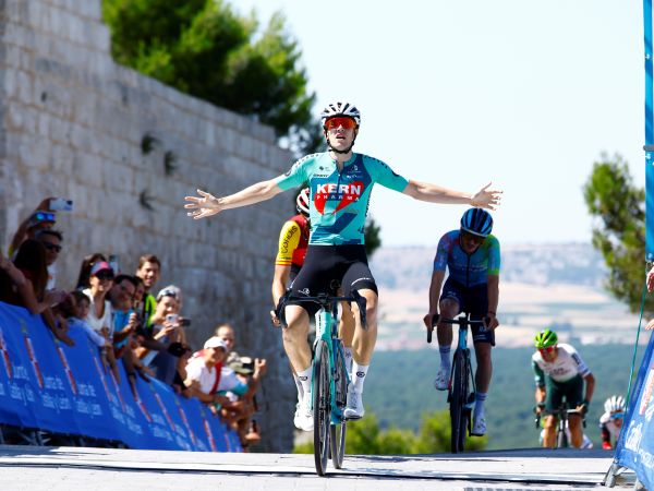 Haimar Etxeberria se estrena con el Equipo Kern Pharma en Peñafiel