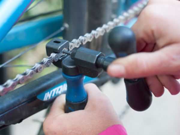 How to Repair a Broken Bike Chain