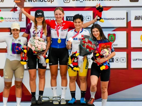 Didi de Vries et Madison Boissière ont pris la première et la seconde place de cette 3ème manche de Coupe du Monde XCE.