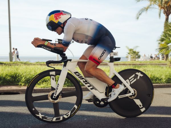 Blummenfelt Charges to Podium at IRONMAN 70.3 World Championship!