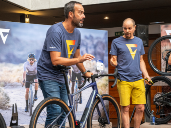 PRESENTACIÓN GIANT MY25