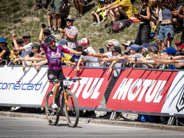 Double Podium pour Ronja Blöchlinger sur la Coupe du Monde VTT à Lenzerheide !