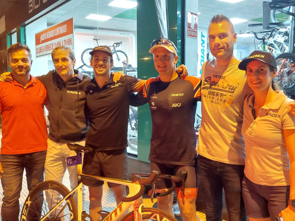 KRISTIAN BLUMMENFELT Y TYLER MISLAWCHUK VISITAN BICIOCON, UNO DE LOS MEJORES DEALERS CADEX DE ESPA�A