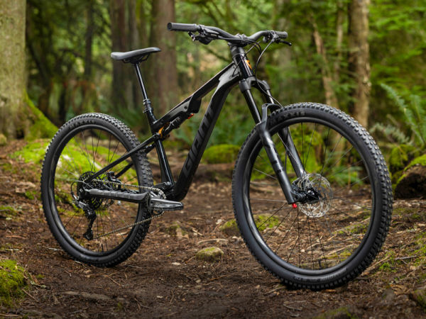 アルミフレームのフルサスMTB「STANCE」がフルモデルチェンジ！