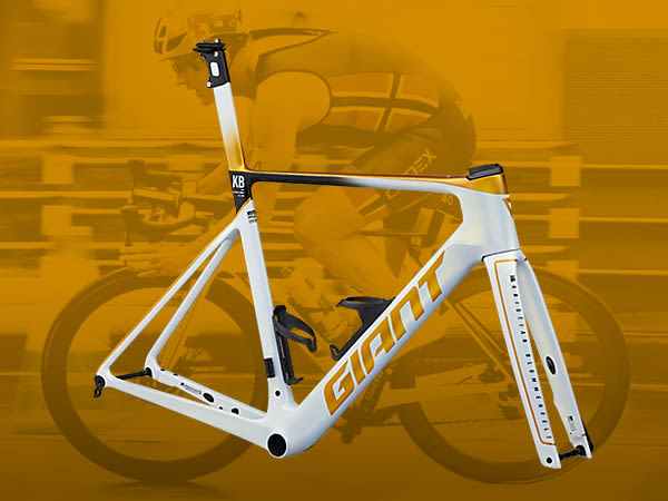クリスティアン・ブルメンフェルト（KB）シグネチャーの PROPEL ADVANCED SLフレームセットを発売