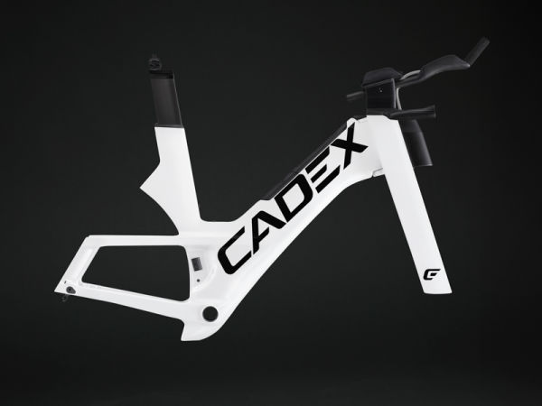 CADEX TRI に新色「ホワイト」登場