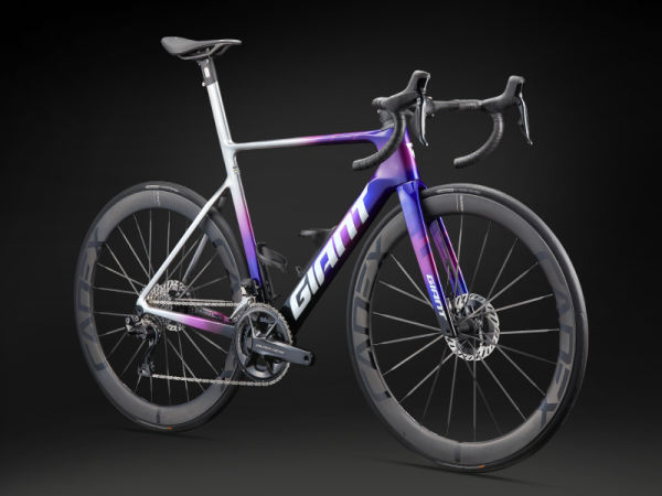 Team Jayco Alulaカラー完成車を「クリック＆コレクト」にて限定発売開始！