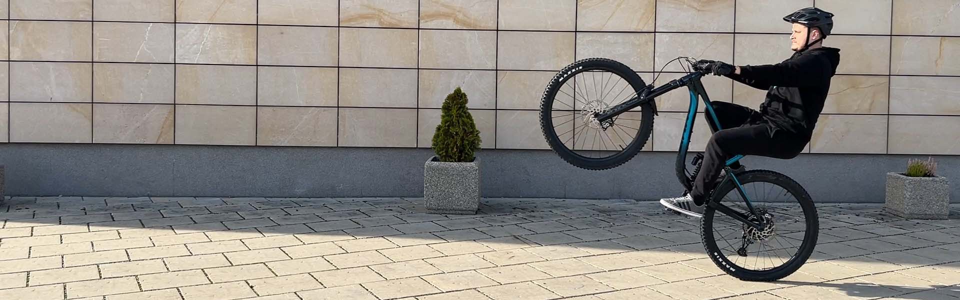 Jak zrobić Whellie i Bunny Hop, czyli trening o każdej porze roku