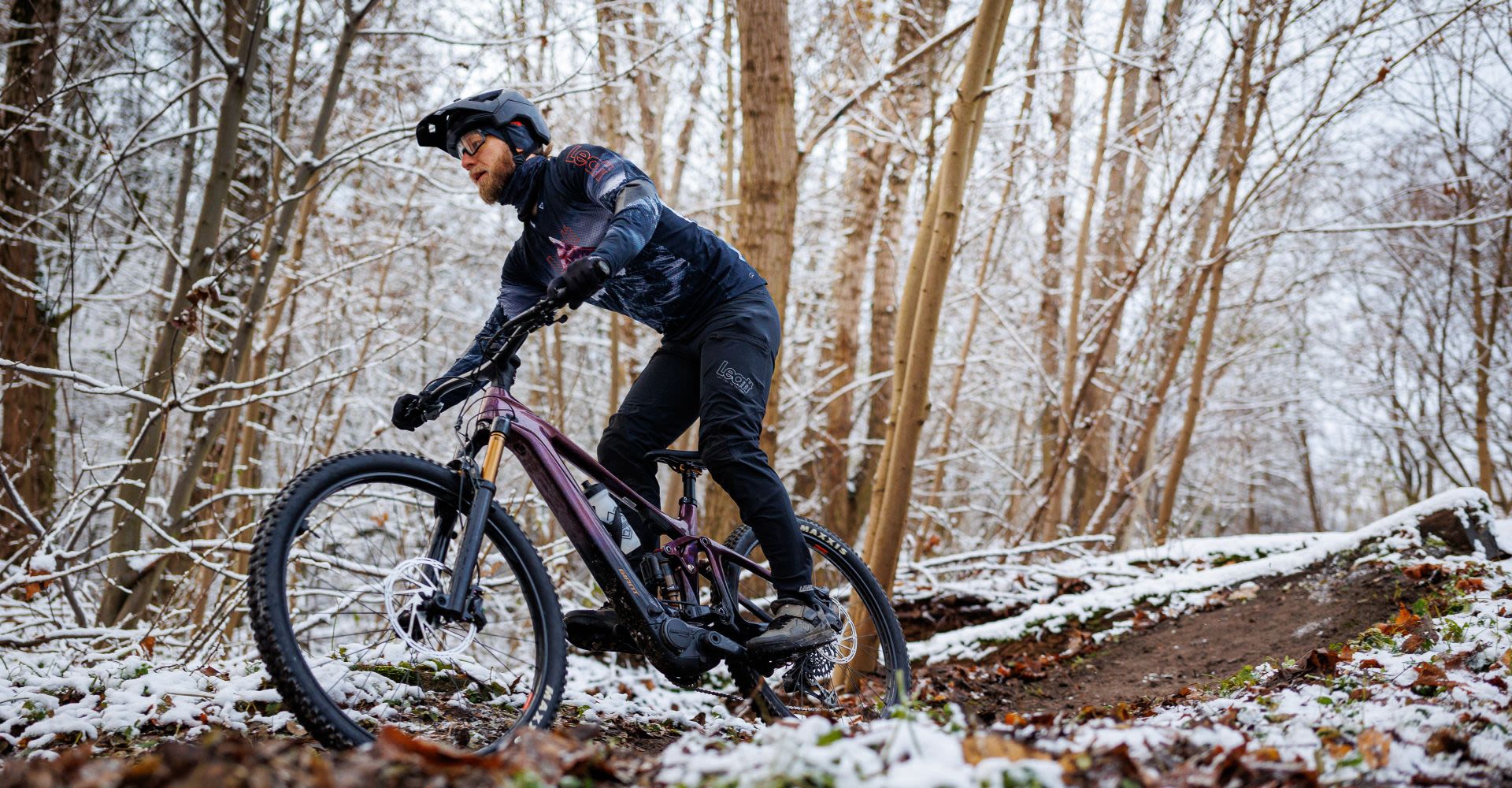 Oskar z Rock Your Bike na Giant Trance X Advance E+