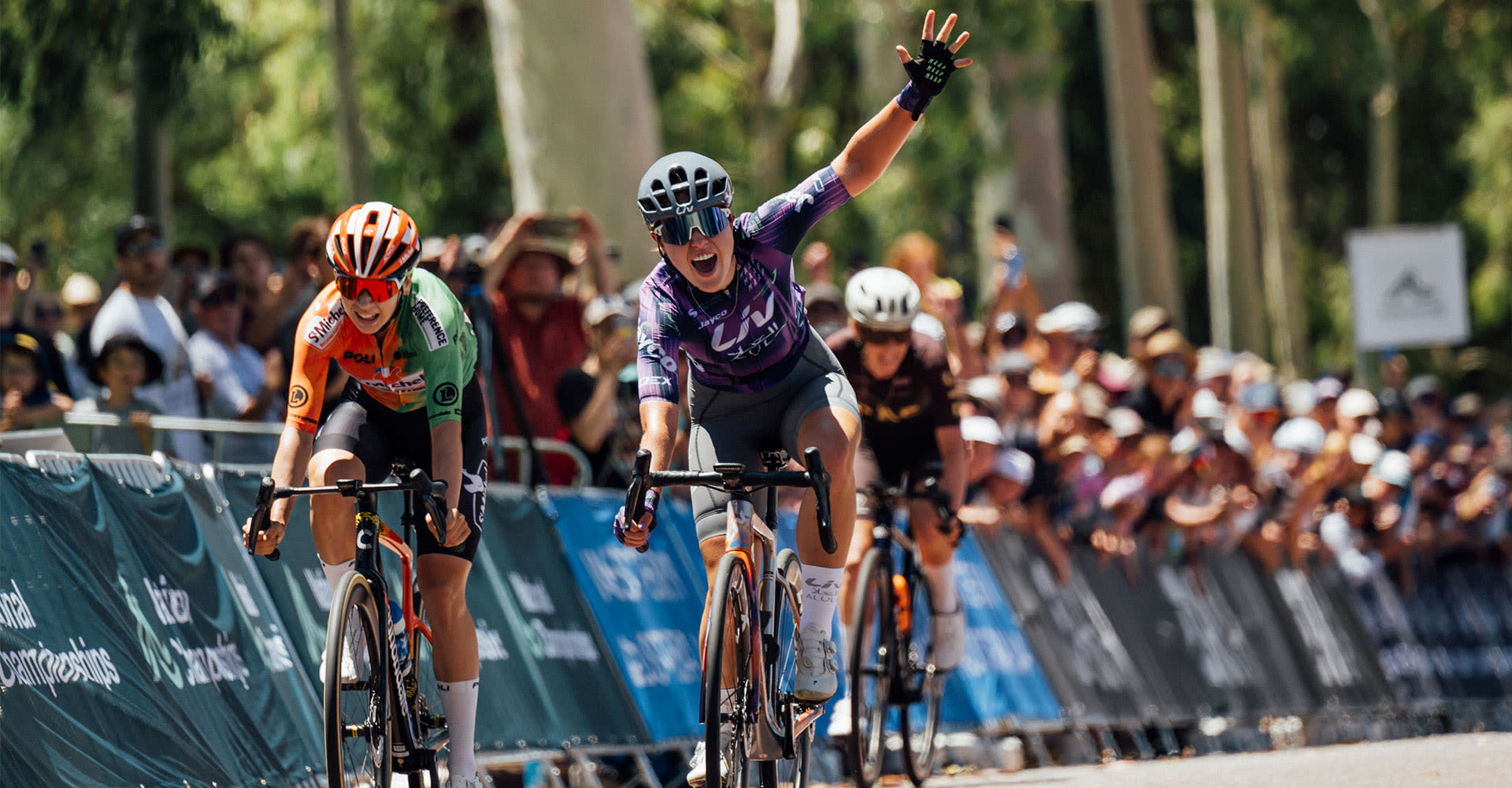 Liv AlUla Jayco in the peloton
