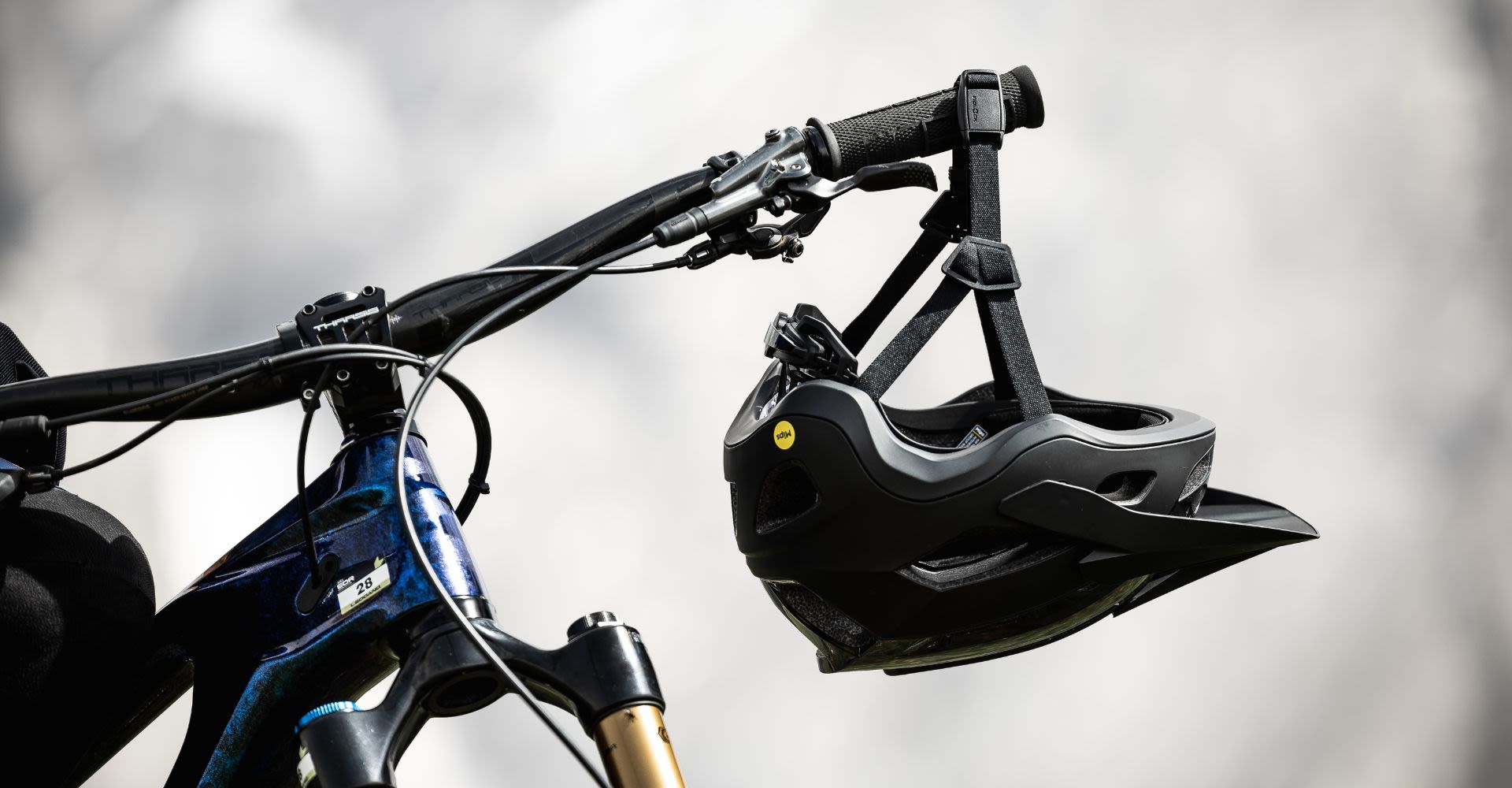 Bike Helmet Fit and Size Guide | Giant Bicycles Australia