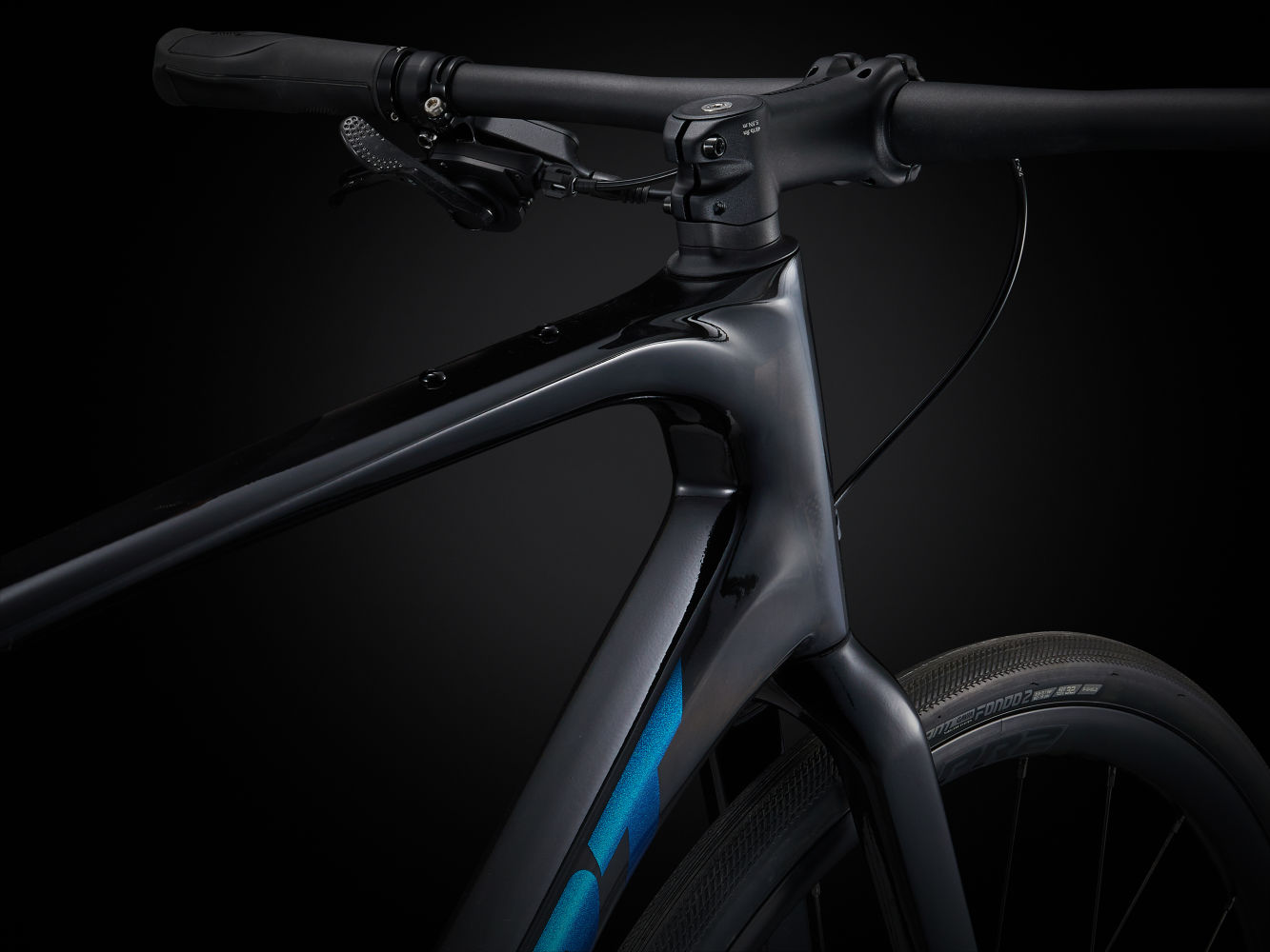 FastRoad Advanced 1 (2024) bike Giant Bicycles UK