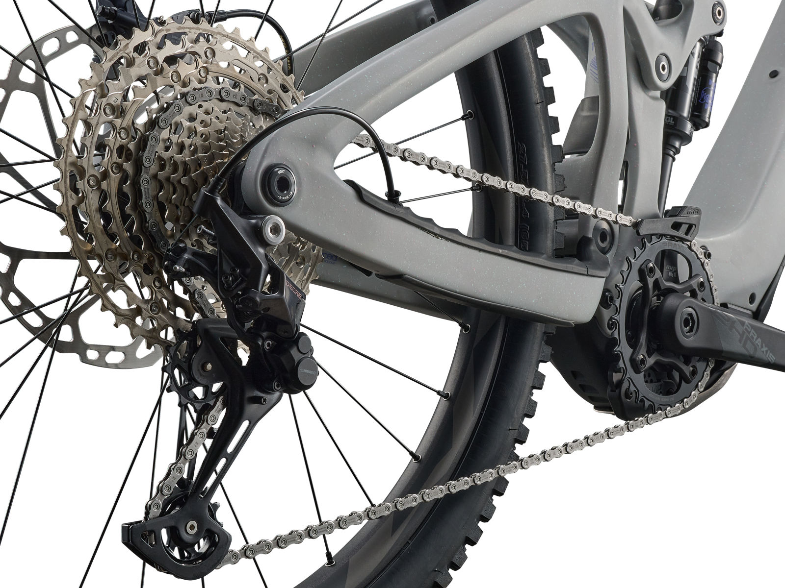 Giant Reign Advanced E+ 2 close up component detail