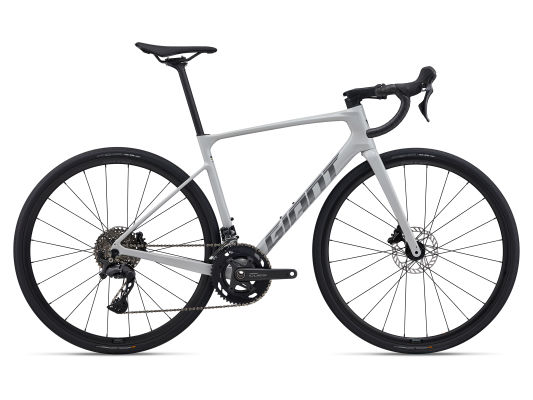 Defy Advanced 3 (2026) | Endurance bike | Giant Bicycles Japan 日本