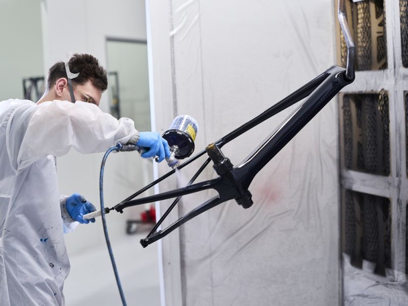 Peinture du cadre brut