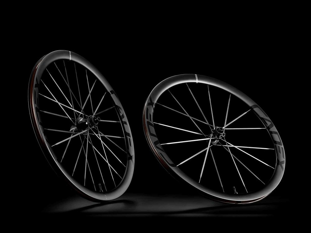 CADEX Ultra 40 WheelSystem with interactive tooltips