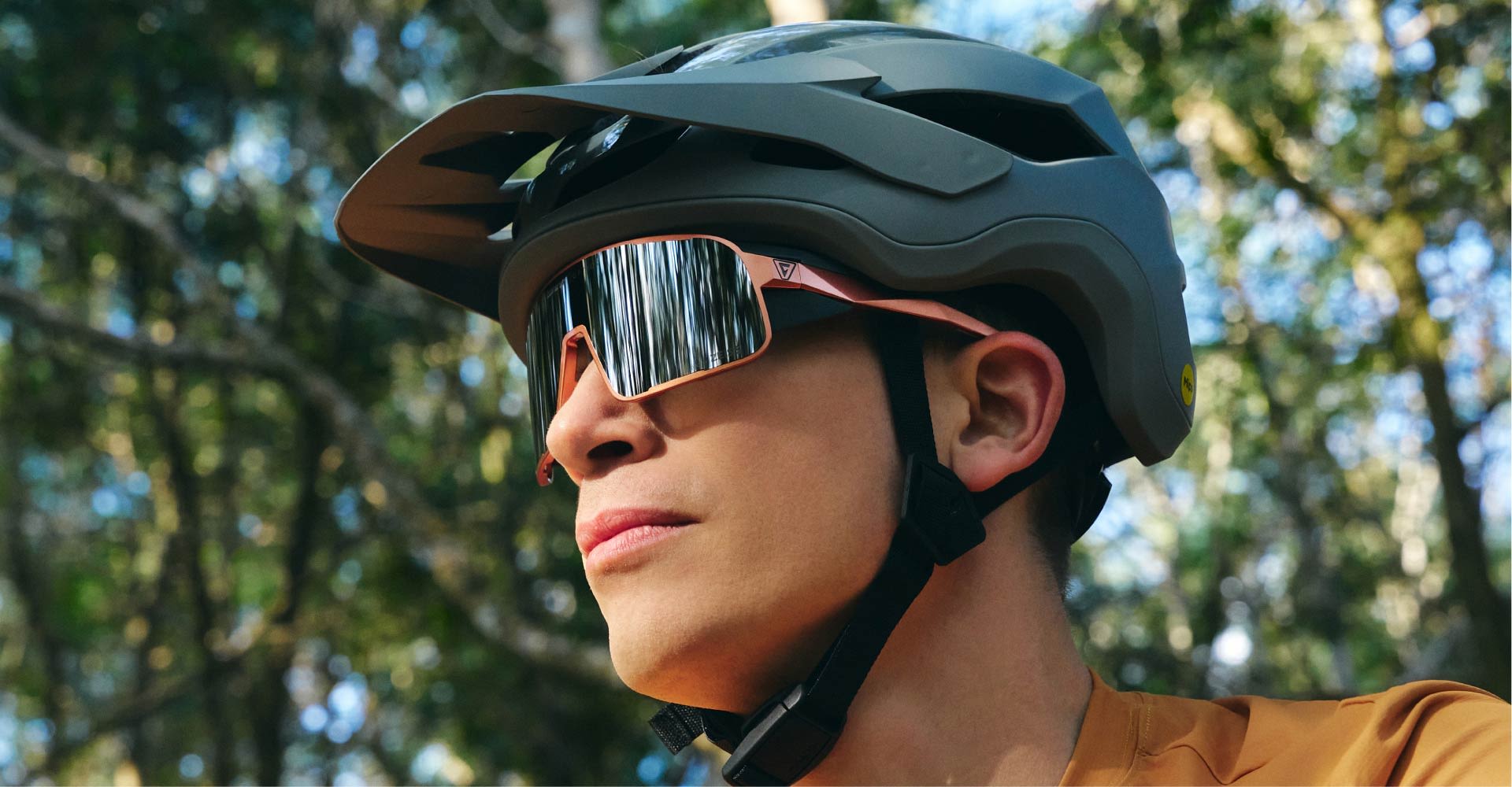 mountain biker wearing sendero sunglasses