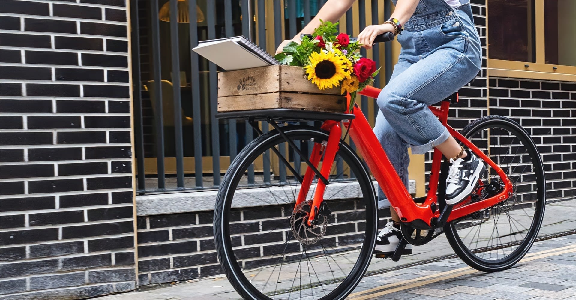 Urban ebikes make your commute in the city easy and stylish