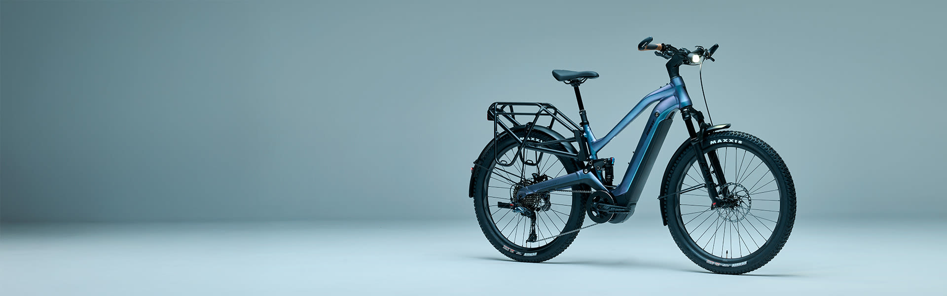 stromguard electric bike on blue background