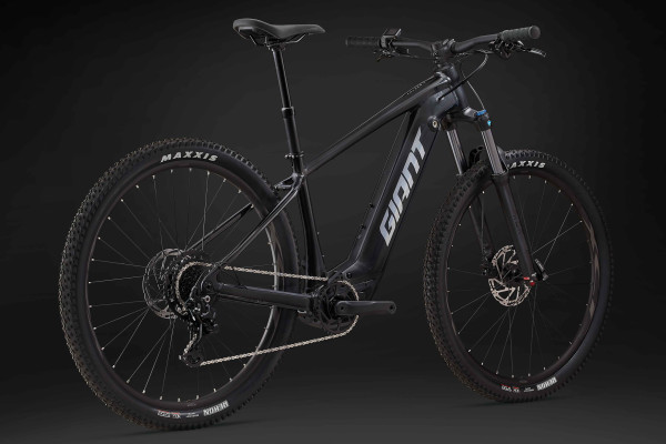 Fathom E 2 2024 Trail bike Giant Bicycles UK