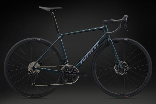 The Total Race Bike | TCR Advanced 2 PC | Giant Bicycles US