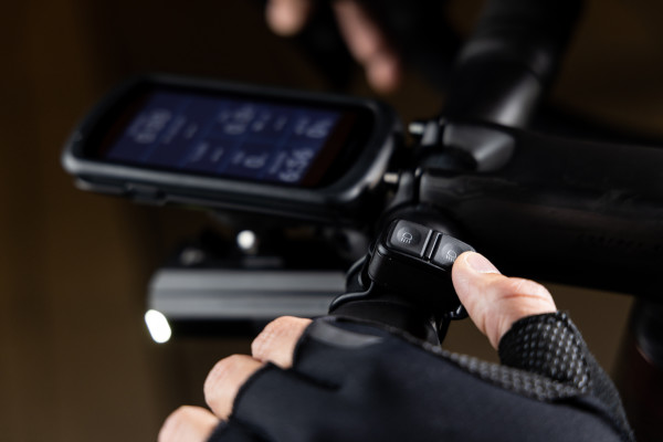 Recon+ HL 1400 | Giant Bicycles Japan 日本
