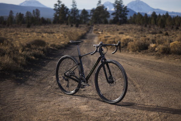 Revolt Advanced 2 (2024) | Gravel bike | Giant Bicycles Thailand