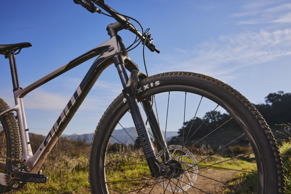 XTC Advanced 29 2 2024 XC bike Giant Bicycles Canada