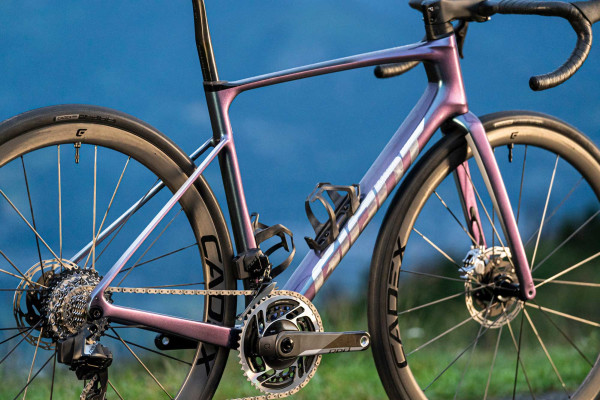 Defy Advanced SL Frameset (2024) | Giant Bicycles US