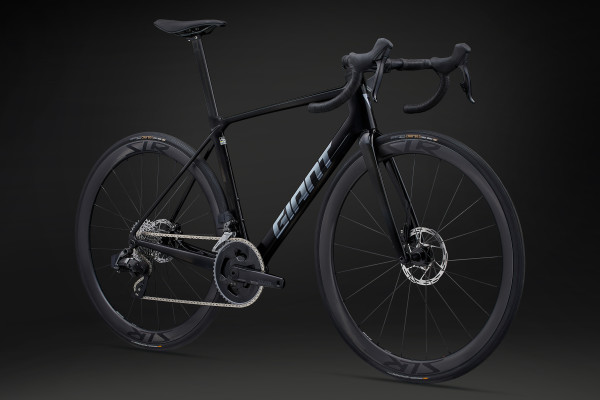 TCR Advanced Pro 1 AXS
