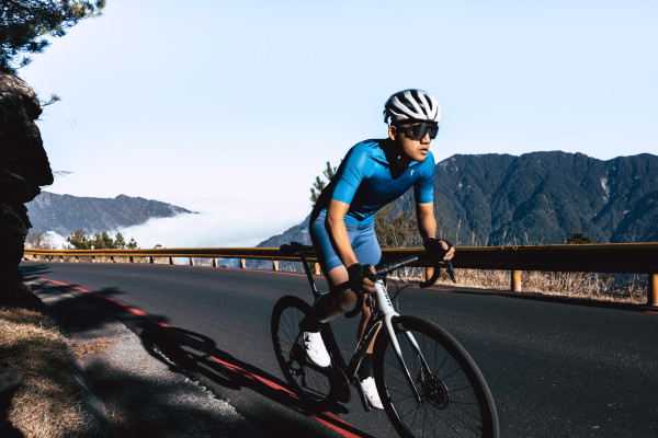 Instinct Bib Shorts | Giant Bicycles Iceland