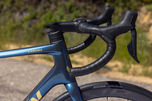 Langma Advanced Pro 0 PC (2025) | Women Race bike | Liv Langma Advanced Pro 0 PC (2025) | Women Race bike | Liv
