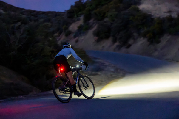 Recon TL300R Rear Bike Light | Giant Bicycles Canada | Giant