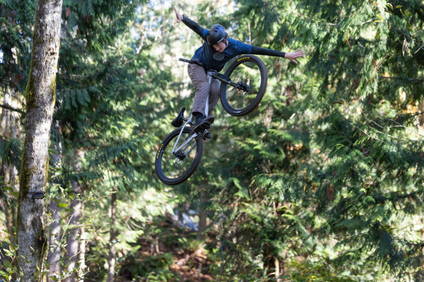 STP 26 (2026) | Dirt Jumper bike | Giant Bicycles US