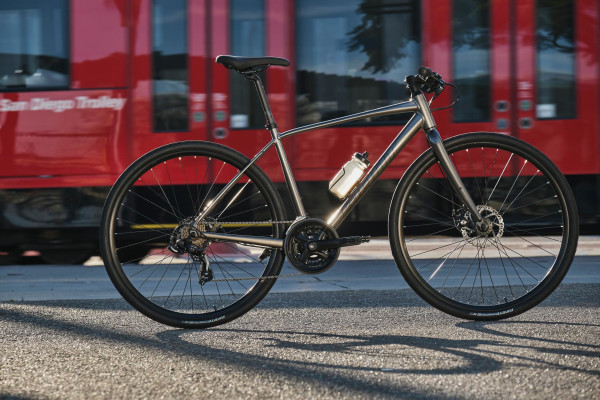 Giant Escape Disc Series (2022) (2022) | Giant Bicycles US