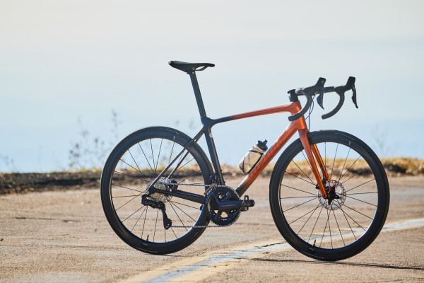 TCR Advanced Pro Disc 1 2022 Race bike Giant Bicycles Canada