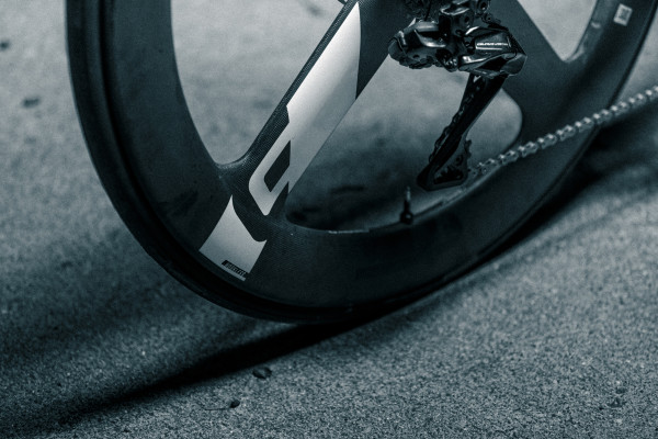 CADEX Aero 4 Spoke 1K Disc Tubeless Wheelsystem | CADEX