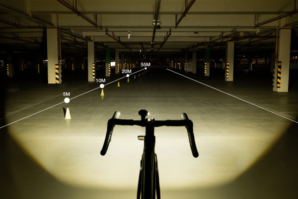 Recon HL1200 Front Bike Light | Giant Bicycles Canada | Giant