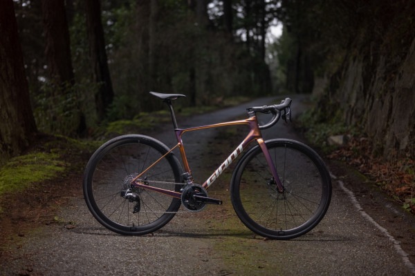 Defy Advanced Pro 1 (2025) | Endurance bike | Giant Bicycles Canada