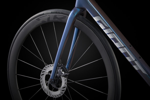 The Total Race Bike | TCR Advanced Pro 0 Di2 | Giant Bicycles US