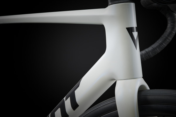 TCR Advanced 2 KOM (2025) | Race bike | Giant Bicycles Japan TCR Advanced 2 KOM (2025) | Race bike | Giant Bicycles Japan