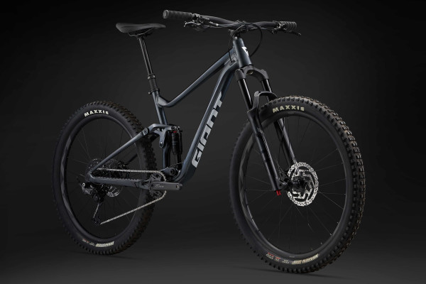 Giant stance medium frame size 2025