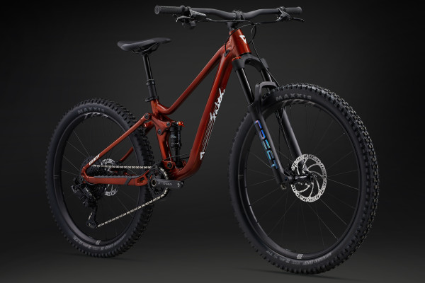 Faith (2025) | Trail bike | Giant Bicycles Japan 日本