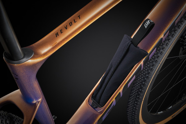Revolt Advanced Pro 1